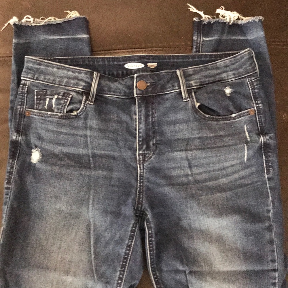 Old Navy Rockstar Super Skinny Ankle Jeans